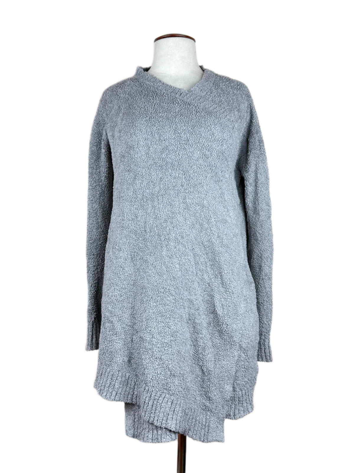Buy online pre-used, pre-loved 100% Original branded clothes Ugg (LC-32) available in Pakistan. Top international UK brands available.