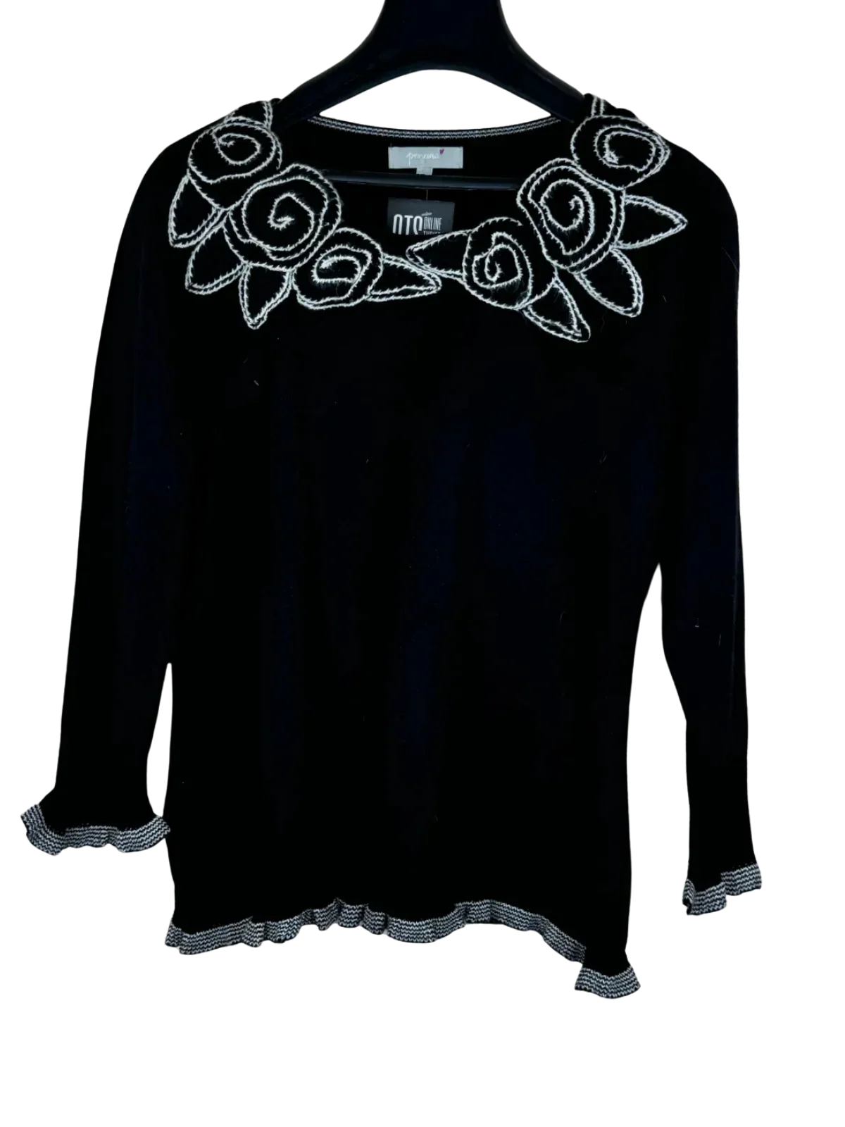Buy online pre-used, pre-loved 100% Original branded clothes Per Una - M&S (wkt-33) available in Pakistan. Top international UK brands available.