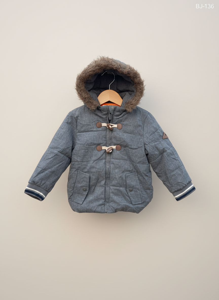 Buy online pre-used, pre-loved 100% Original branded clothes Marvel (bj-113) available in Pakistan. Top international UK brands available.