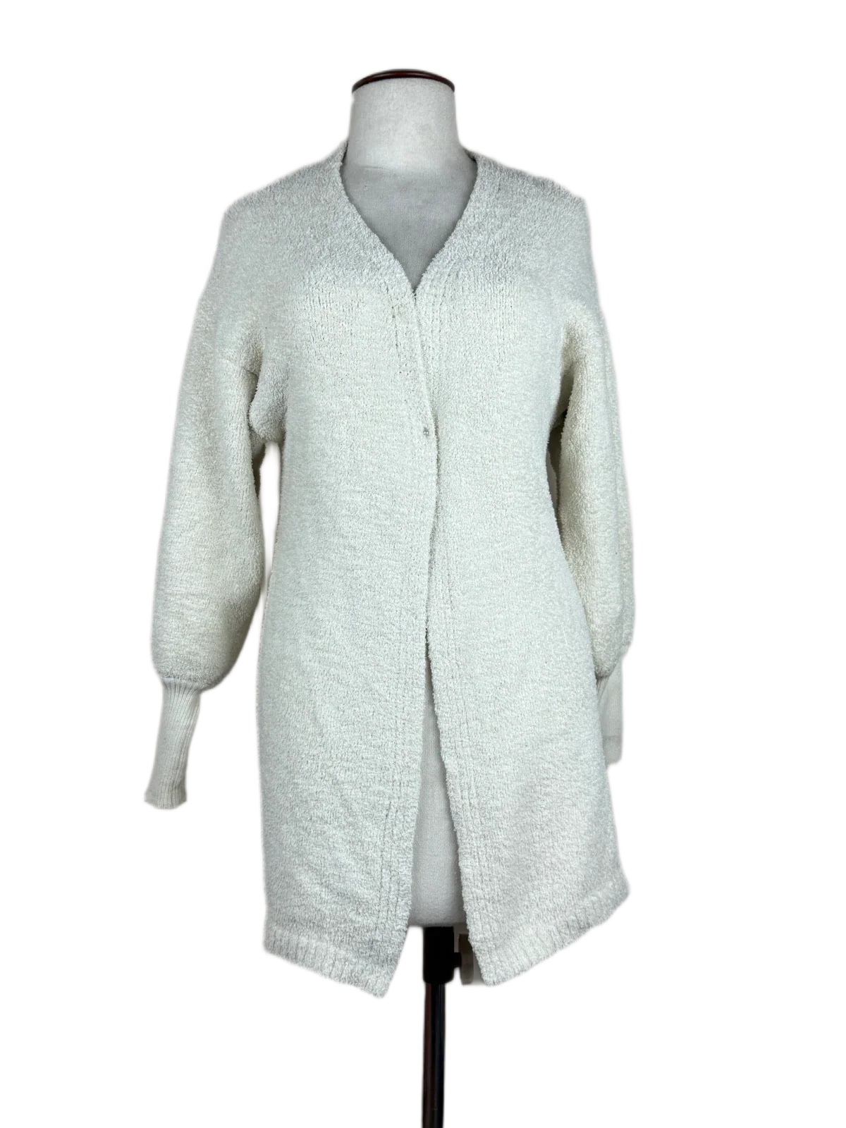 Buy online pre-used, pre-loved 100% Original branded clothes Fashion Nova (LC-39) available in Pakistan. Top international UK brands available.