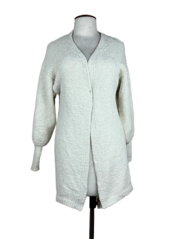Buy online pre-used, pre-loved 100% Original branded clothes Fashion Nova (LC-39) available in Pakistan. Top international UK brands available.