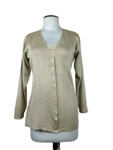 Buy online pre-used, pre-loved 100% Original branded clothes Unknown (LC-84) available in Pakistan. Top international UK brands available.