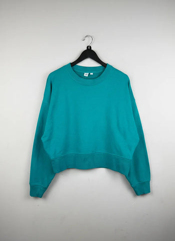 Buy online pre-used, pre-loved 100% Original branded clothes Gap (WWCT-174) available in Pakistan. Top international UK brands available.