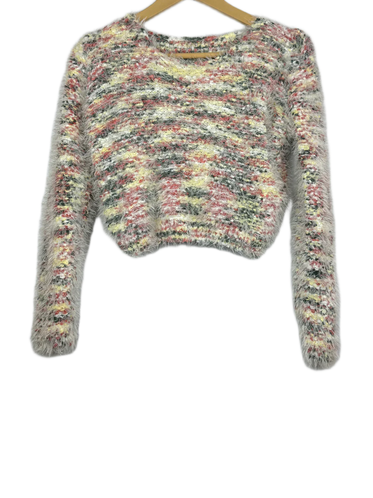 Buy online pre-used, pre-loved 100% Original branded clothes Unknown (WWCT-18) available in Pakistan. Top international UK brands available.