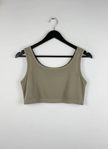 Buy online pre-used, pre-loved 100% Original branded clothes Unknown (WWCT-189) available in Pakistan. Top international UK brands available.