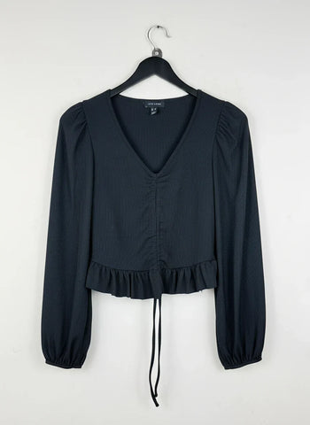 Buy online pre-used, pre-loved 100% Original branded clothes New Look (WWCT-242) available in Pakistan. Top international UK brands available.