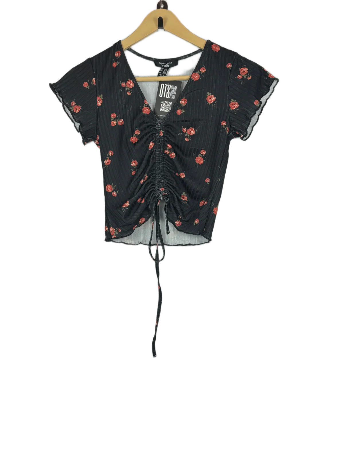 Buy online pre-used, pre-loved 100% Original branded clothes New Look (WWCT-39) available in Pakistan. Top international UK brands available.