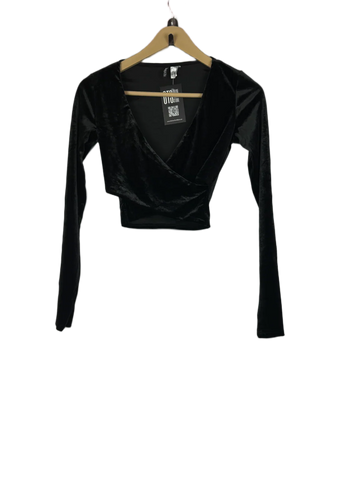 Buy online pre-used, pre-loved 100% Original branded clothes H&M (WWCT-45) available in Pakistan. Top international UK brands available.