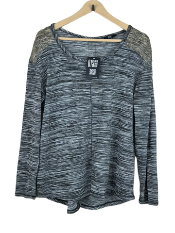 Buy online pre-used, pre-loved 100% Original branded clothes Unknown (wkt-155) available in Pakistan. Top international UK brands available.