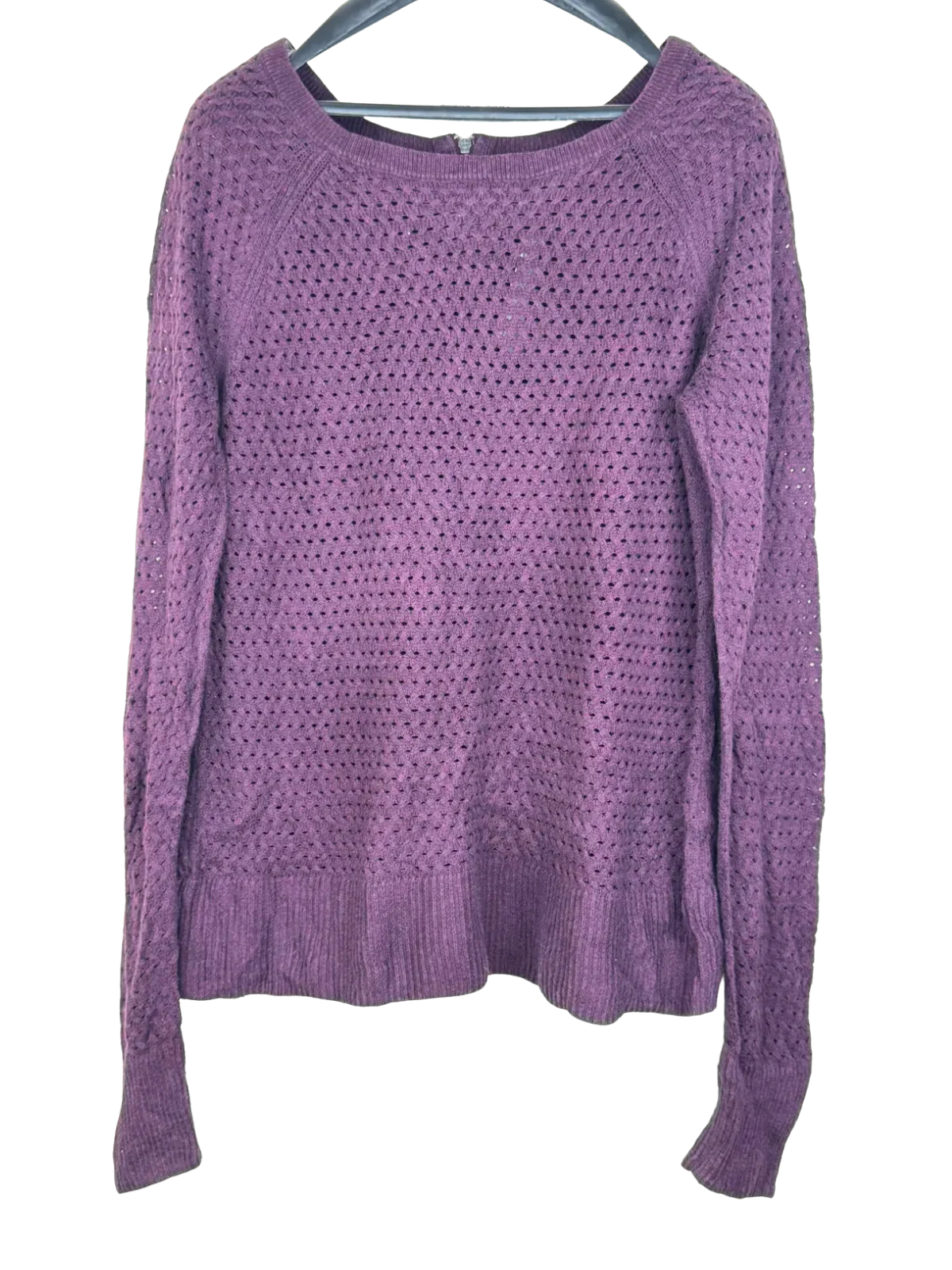 Buy online pre-used, pre-loved 100% Original branded clothes American Eagle (wkt-86) available in Pakistan. Top international UK brands available.